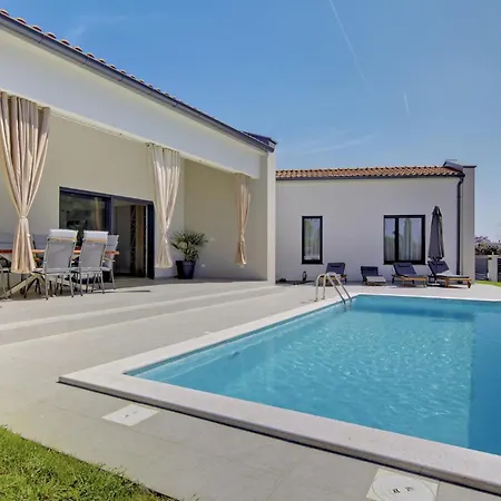 Stunning In Holiday home *